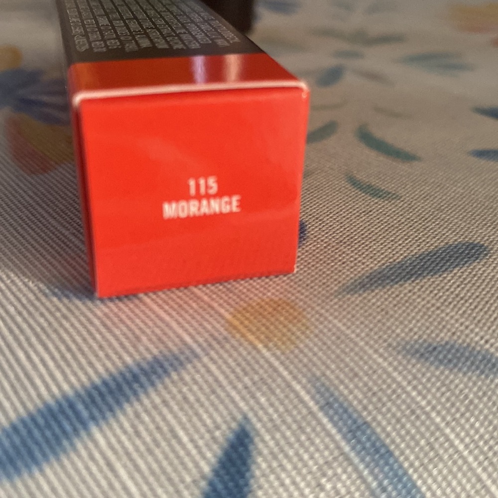 New MAC Amplified Crème Lipstick Rouge A Levres 115 Morange sexy summer shade - Picture 2 of 3
